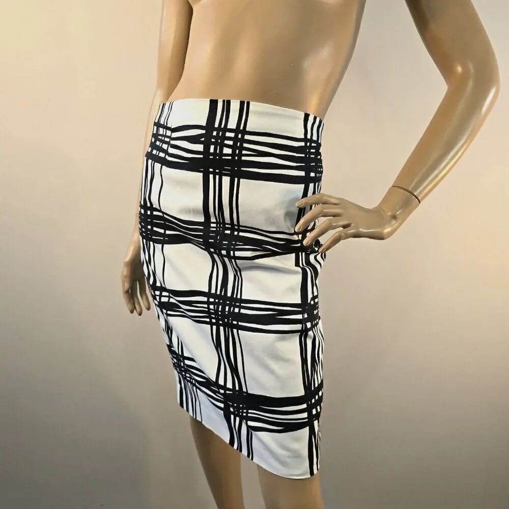 Express Design Studio Lined Skirt Black And White Geometric Print Women Size 2